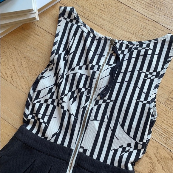 Anthropologie dress, black and white, size 0 - Picture 10 of 13
